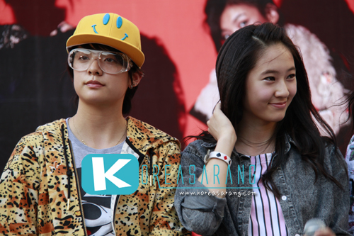 f(x) in Thailand 20-03-10:Amber,Krystal