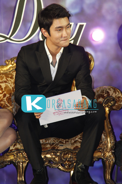 12+ Miracle BB Perfect Powder 14-07-10:SIWON