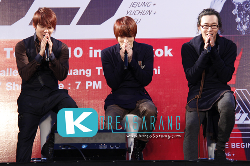 JYJ in Thailand 14-10-10
