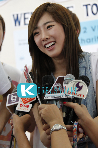 SEEYA in Thailand 12-09-10 (At Bannmahamek):Boram