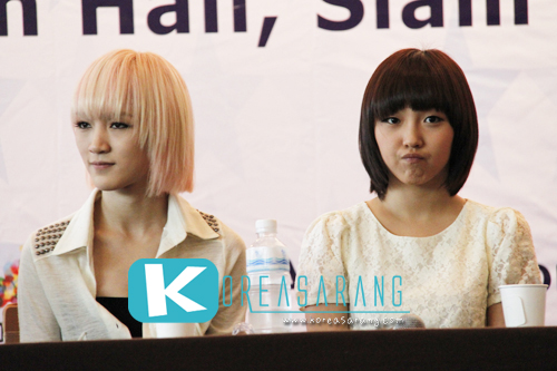 Miss A in Thailand (26-10-10):Jia,Min