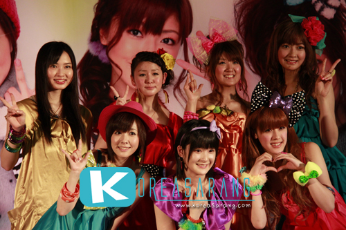 Berryz Kobo in Thailand 25-03-10:Saki,Momoko,Miyabi,Chinami,Maasa,Yurina,Risako