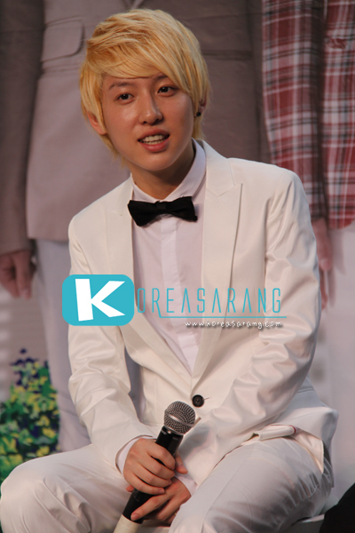 SHU-I in Thailand 16-07-10:Hyungjun