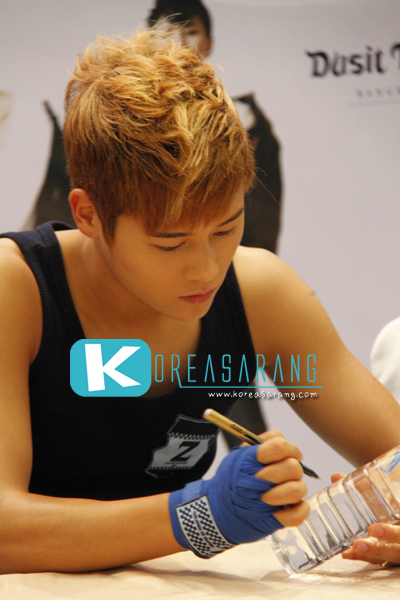 ZE:A in Thailand 29-07-10:Dongjoon