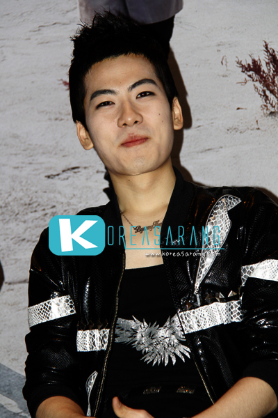 DNT in Thailand 17-12-09 : DNT Crazily Pretty with DAY fan live in Bangkok=>Byung Kyu