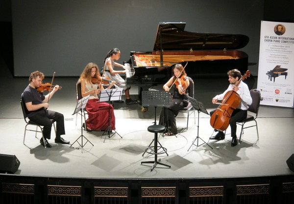 นักเรียน รร.นานาชาติเดอะรีเจ้นท์คว้ารางวัล 6th Asean International Chopin Piano Competition