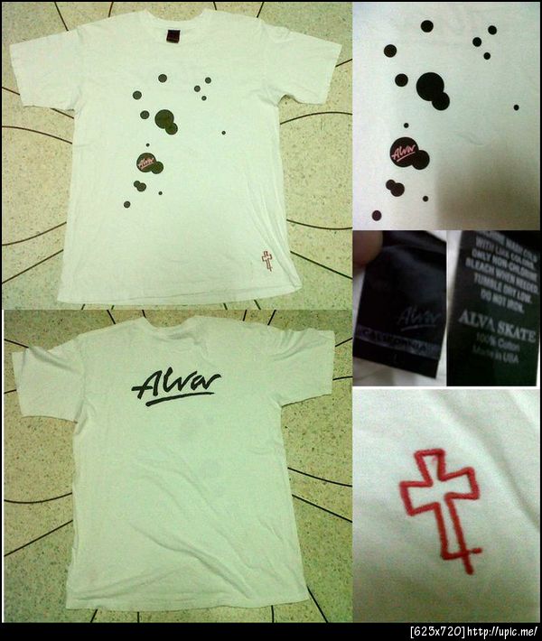 เสื้อ Awa Skate แบรนด์สเก๊ตของ Tony awa หนึ่งในแกงค์ dog town ทำลายออกมาเรียบๆทั้งด้านหน้าและหลัง มุมซ้ายล่างของเสื้อเป็นงานปักโกโก้dog town Made In USA  สีขาวสภาพ 87% อก23 ยาว 29 ไซท์ L ราคา 400