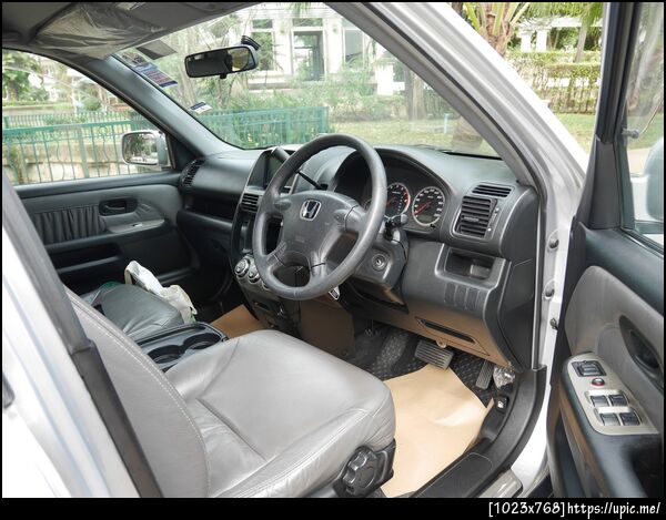 CRV08_Driver_Seat