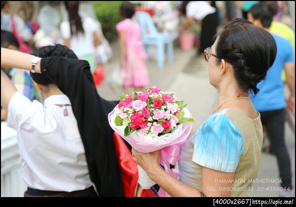 รับถ่ายภาพ รับปริญญา มศว นครนายก 085-0853236