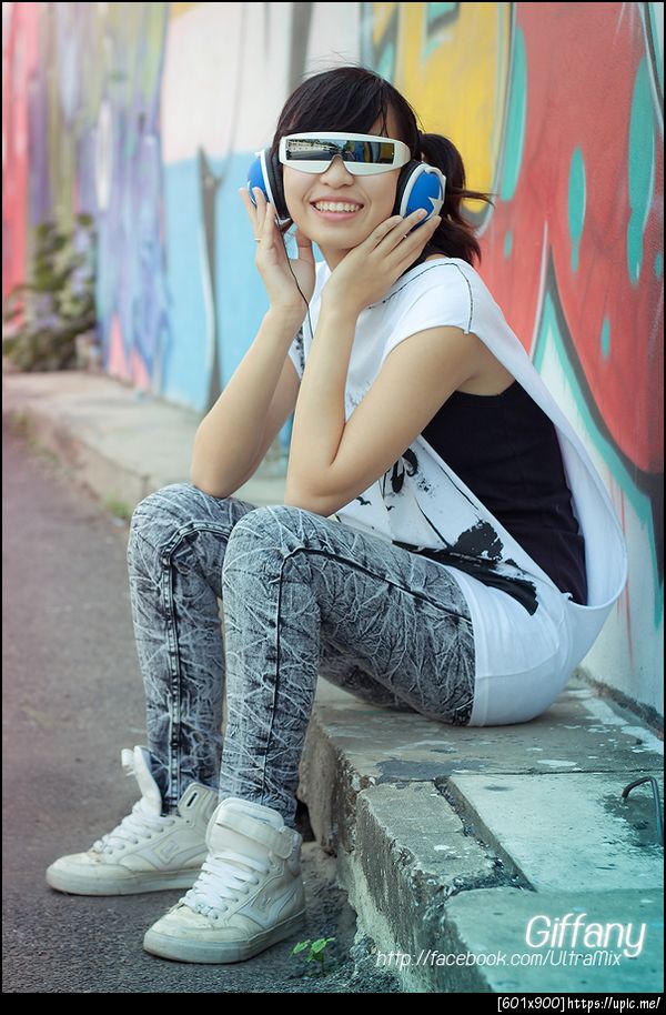 ฮ่า ฮ่า น่ารักดี ,, 