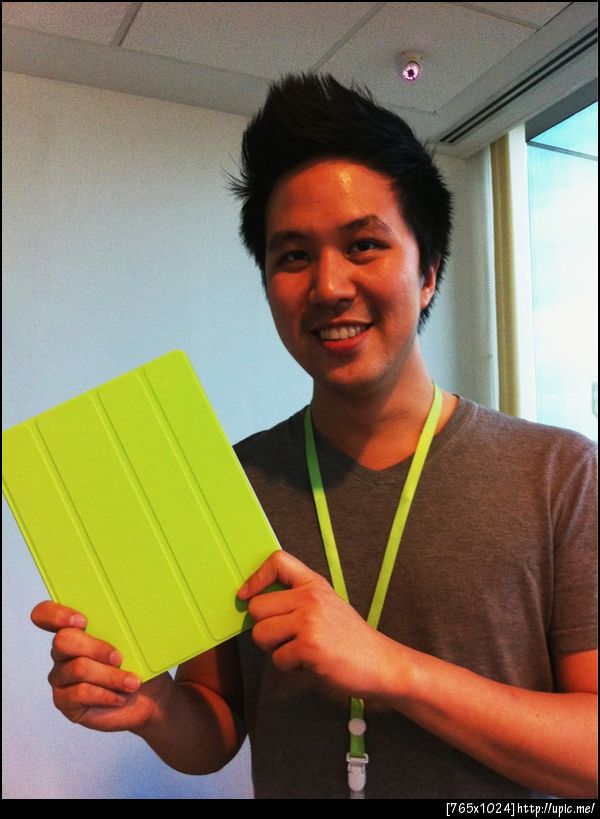 โลกสีเขียว iPad2 ก็สีเขียว อิๆ