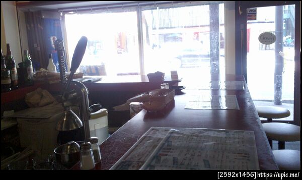 昼飯。このあと床屋。