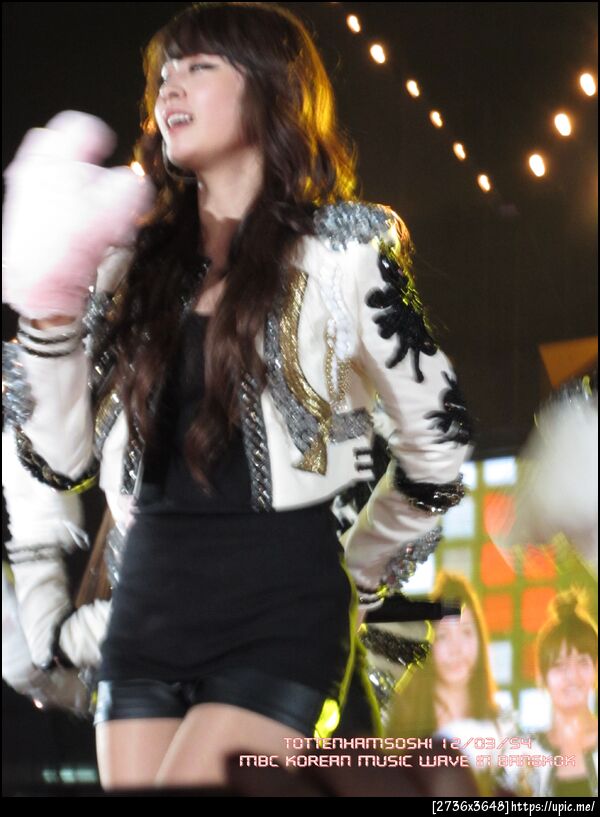 จียอน อีกสักรูป