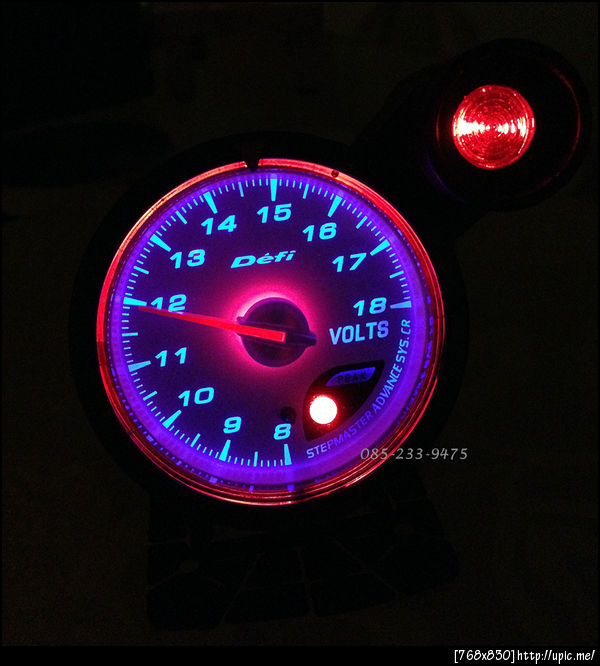 defi advance cr พร้อมหลอดไฟชิพไลท์ เกจวัดโวลท์ หน้าขาวไฟฟ้า