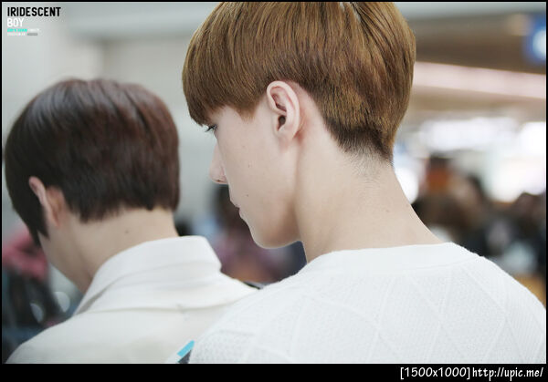 [Pic] 120609 Sehun @ Incheon Airport [IRIDESCENT BOY] 2P 