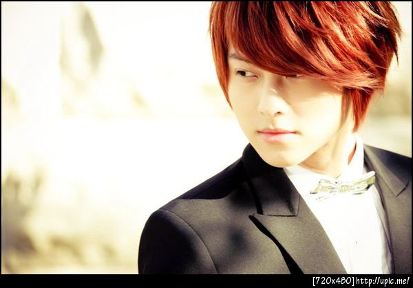 หวังจื่อ >< หล่อมากลูก