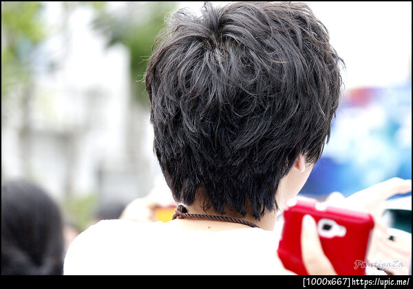 ด้านหลังก็สดใส