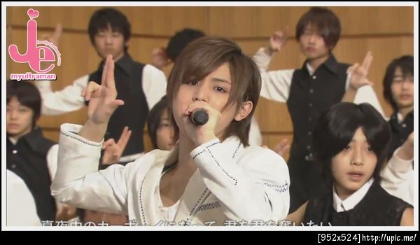 เรย์อะ น้องเเหล่ เเละจูริ สนใจข้างหลังหมดเลย 555555