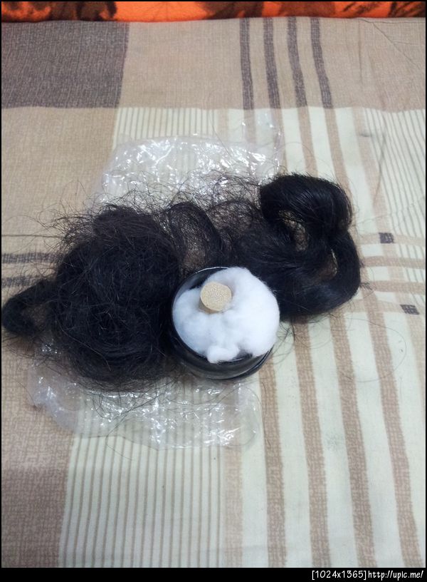 ไม่รู้ว่าของดีชิ้นนี้เป็นของท่านใดส่งมาให้อาตมา จัดมาซะเต็มเลยนะจ๊ะ 555