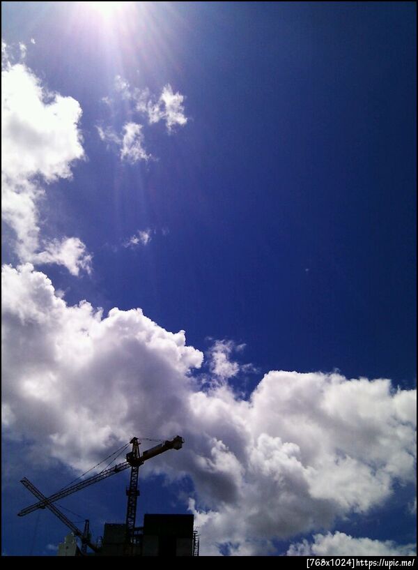 ฟ้าสวย >_<