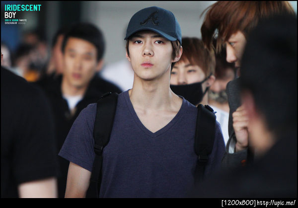 [Pic] 120522 Sehun @ Incheon Airport [IRIDESCENT BOY] 6P