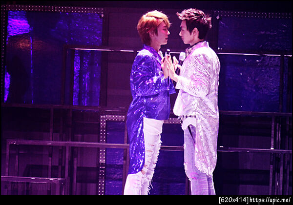 Có thể mãi dư thế này không @donghae861015 và @AllRiseSilver à ~