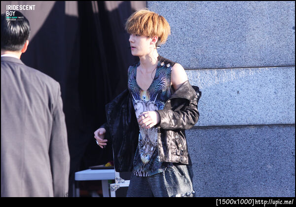 121007 Sehun @ 대한민국 나눔대축제 [IRIDESCENT BOY] 9P