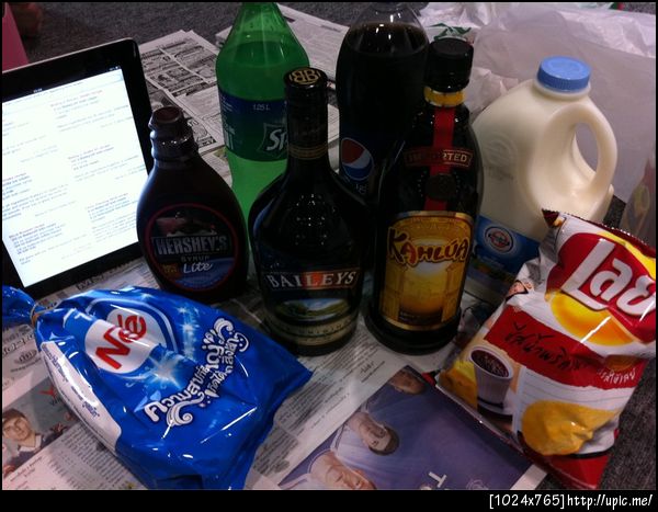 วันนี้จัดหนักทั้ง Baileys และ Kahlua พร้อม mixer แบบจัดเต็ม