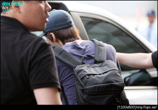 [Pic] 120522 Sehun @ Incheon Airport [IRIDESCENT BOY] 6P