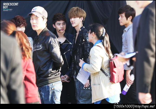 121007 Sehun @ 대한민국 나눔대축제 [IRIDESCENT BOY] 9P