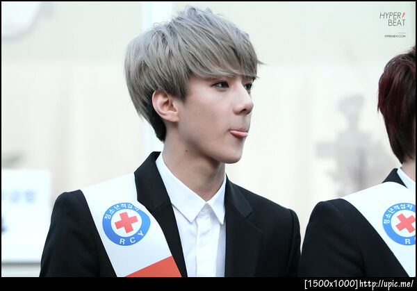 [Pic] 121202 Sehun at Red Cross Youth [Hyper Beat] 45P