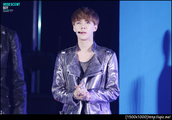 [Pic] 120530 Sehun @ Cultwo Show Broadcasting [IRIDESCENT BOY] 9P