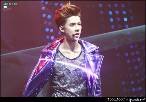 [Pic] 120623 Sehun @ MBC K-POP CONCERT in LONDON [IRIDESCENT BOY] 6P
