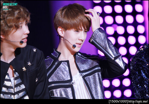 [Pic] 120613 Sehun @ Cheongju KBS Happy concert [IRIDESCENT BOY] 11P
