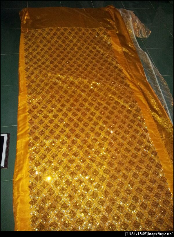 ผ้าแววสวย