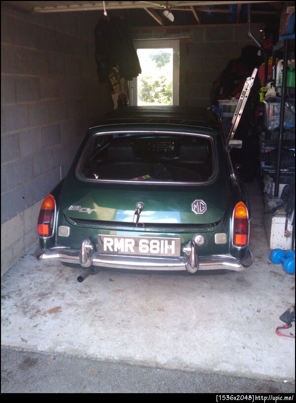tucked up warm in the garage #MG