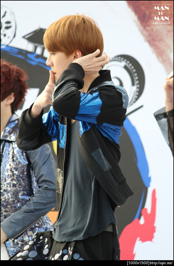 [Pic] 120707 Sehun - Golden Bell [Man to Man] 12P