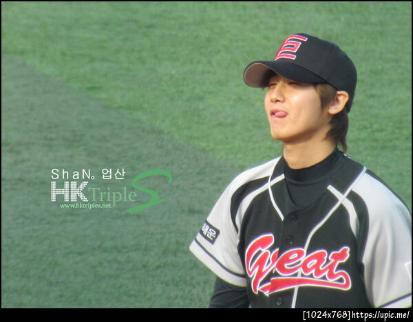 Add caption here110224 Young Saeng at M4's MV Shooting with Baseball Team