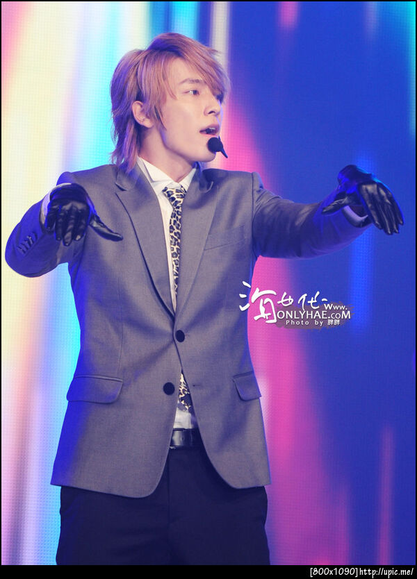 (SJ)Pic 110429 Donghae @ Bitec PDShow 