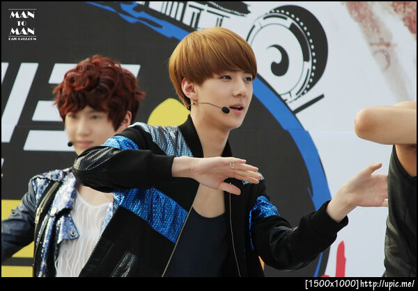 [Pic] 120707 Sehun - Golden Bell [Man to Man] 12P