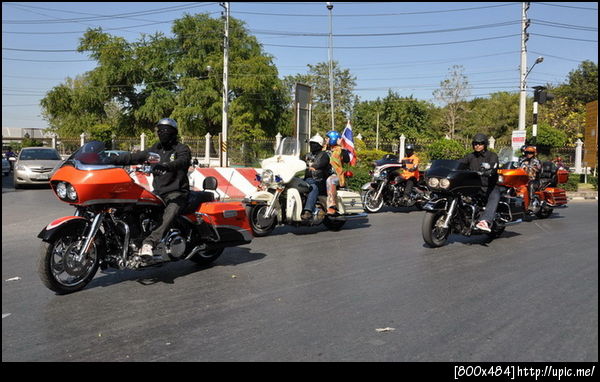 นำขบวนโดย "พี่นง" ปธ.กลุ่ม ลพบุรีคันทรี