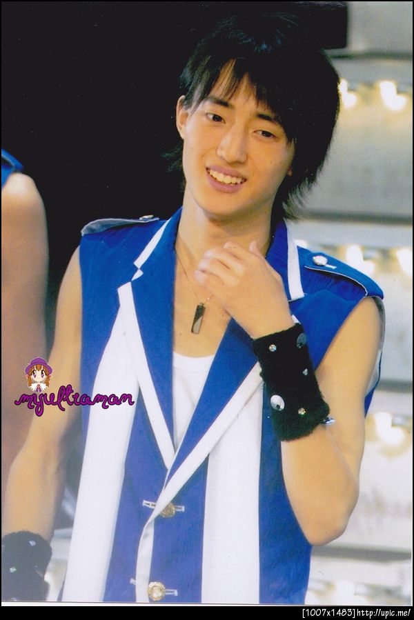 คนบร้าาาาาาาาาาาาาาาาาา จะหล่อไปไหน โนเอ้ ><