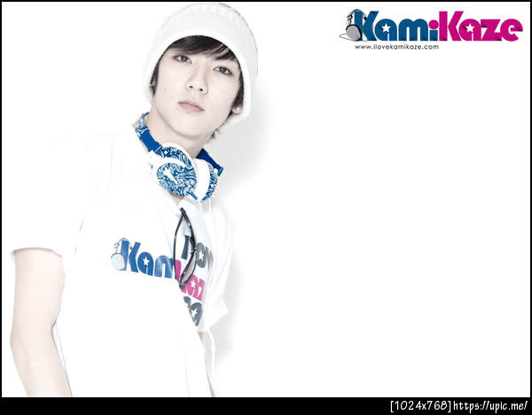 TOMO KAMIKAZE
