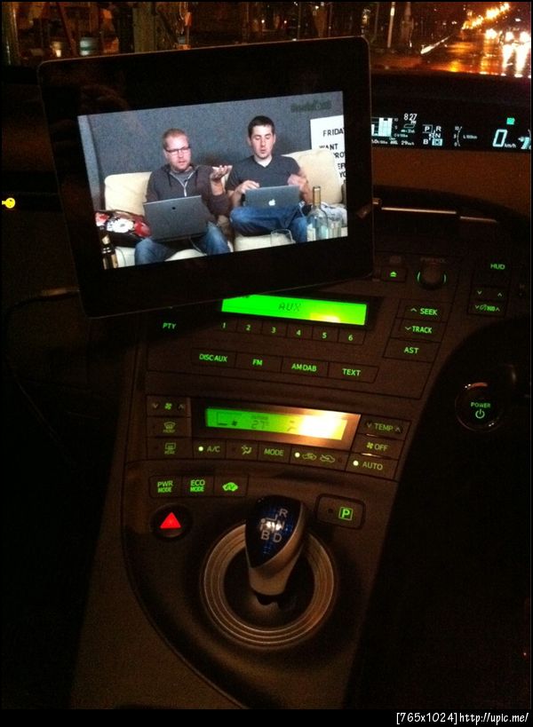 ทดสอบติด iPad ในรถ