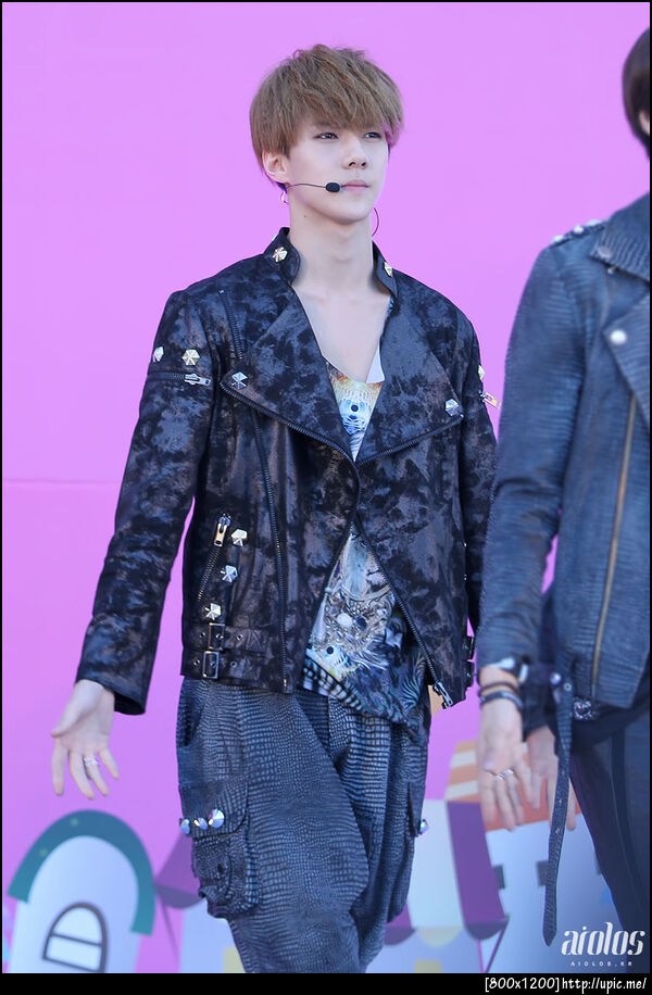 121007 Sehun @ 구리 코스모스축제 [AIOLOS] 21P