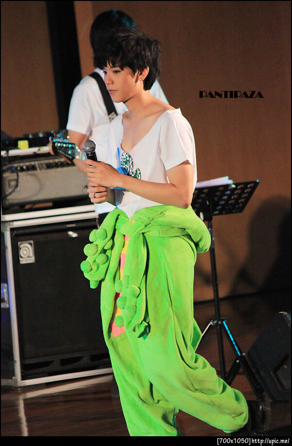 คชา มินิคอน 2 อะไร เอ่ย ขาวๆ เขียวๆ 