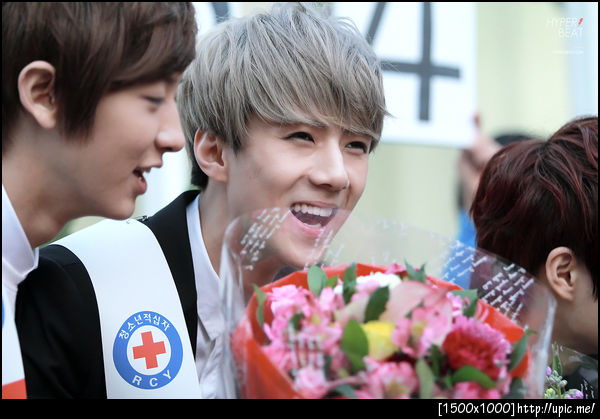 [Pic] 121202 Sehun at Red Cross Youth [Hyper Beat] 45P