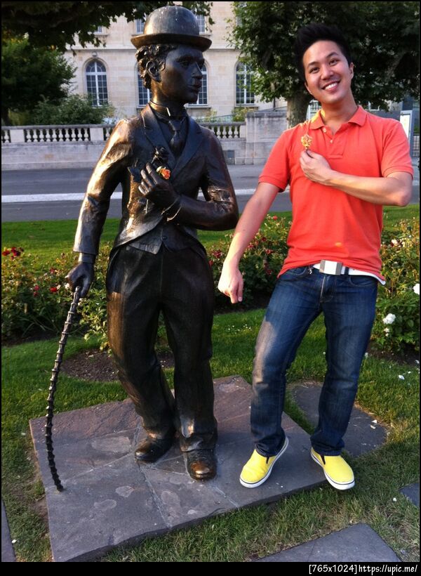 ถ่ายรูปกับ charlie chaplin เมื่อวาน