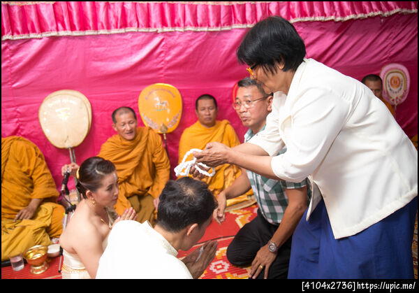 ถ่าย VDO งานสัมมนา ถ่ายวีดีโองานสัมมนา กทม. ต่างจังหวัด  บริการ ถ่ายวีดีโอ ถ่ายภาพนิ่ง โปรเจคเตอร์ จอโปรเจคเตอร์ขนาด 150นิ้ว - 200 นิ้ว ฉายหลัง ทีวีแอลอีดี OB สวิชเชอร์ บริการความทรงจำแบบครบวงจร โทร 085-0853236 ธนกานต์