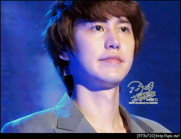 110507 Kyuhyun SSlll in Vietnam cr:www.chokyuhyunbar.com